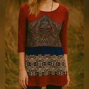 Anthropologie Akemi + Kin Rust Blue Paisley
Boho Gia Tunic Blouse Size Sml